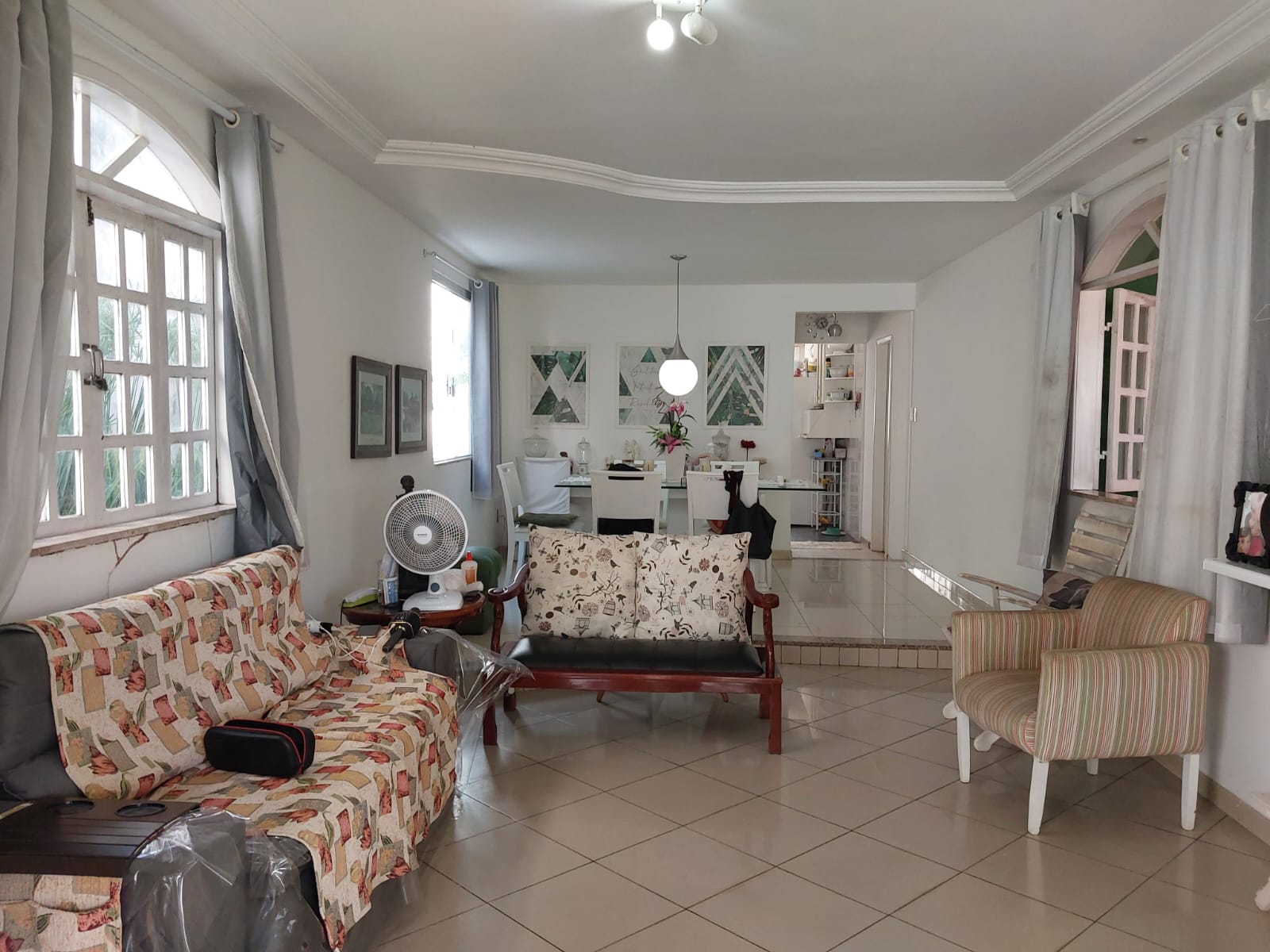 Imagem Casa de Condomínio com 4 Quartos à Venda, 250 m²em Jardim Placaford - Salvador Imagem Casa de Condomínio com 4 Quartos à Venda, 250 m²em Jardim Placaford - Salvador