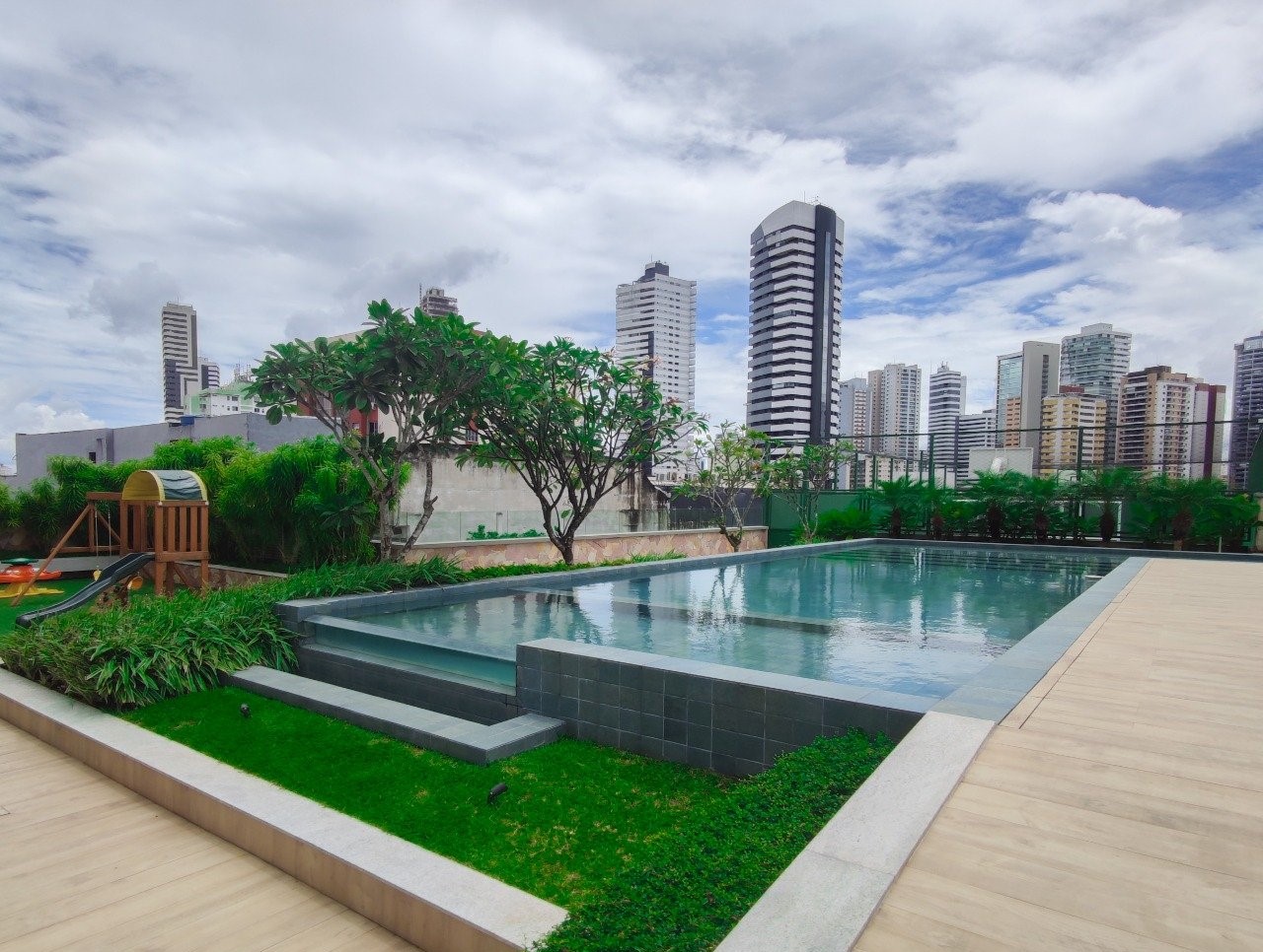 Imagem Apartamento com 2 Quartos para Alugar, 71 m²em Umarizal - Belém
