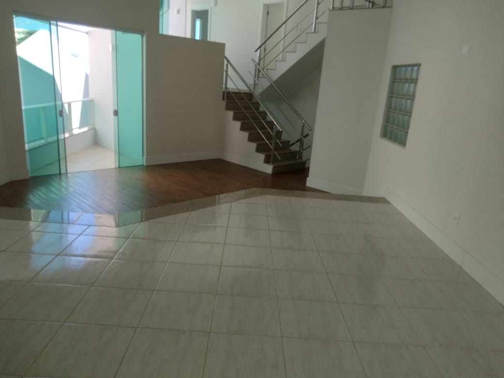 Imagem Casa de Condomínio com 5 Quartos à Venda, 259 m² em João Paulo - Florianópolis