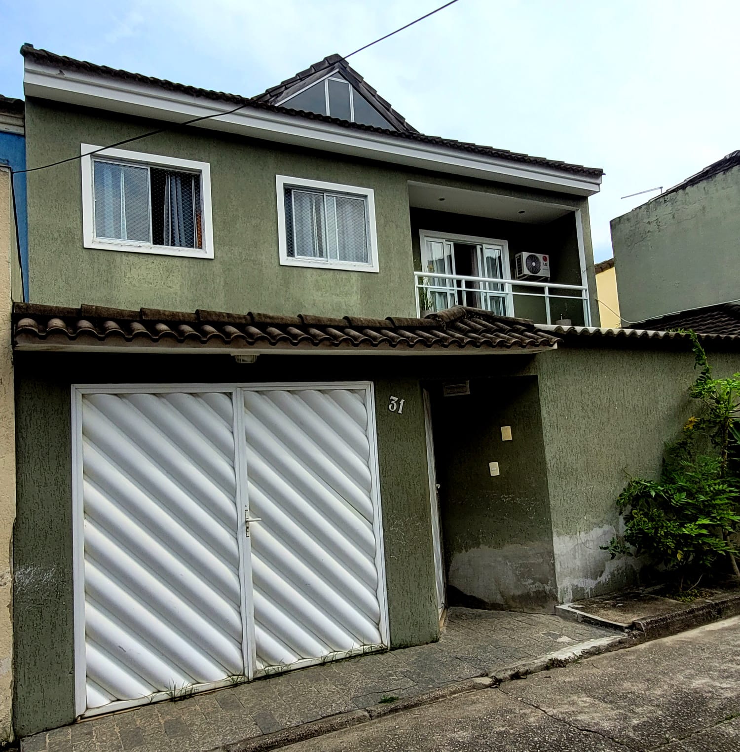 Casa de Condomínio com 3 Quartos à Venda, 220 m²em Vargem Pequena - Rio de Janeiro