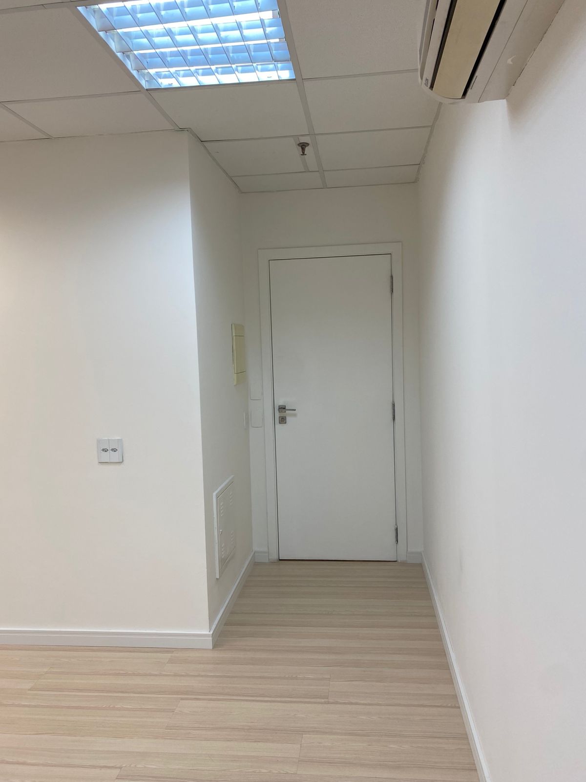 Imagem Sala Comercial à Venda, 45 m² em Vila Gertrudes - São Paulo Imagem Sala Comercial à Venda, 45 m² em Vila Gertrudes - São Paulo