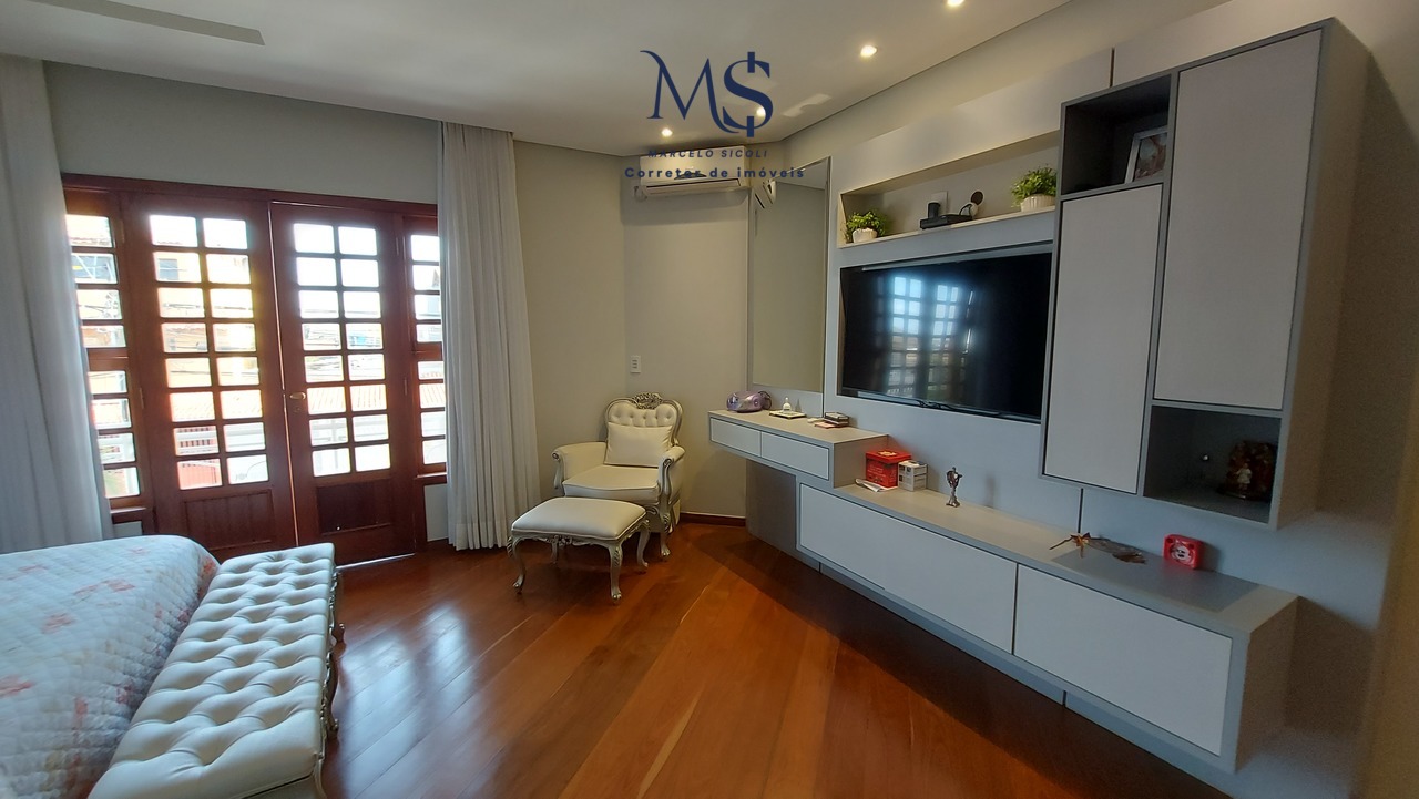 Imagem Casa com 5 Quartos à Venda, 400 m²em Guará II - Brasília