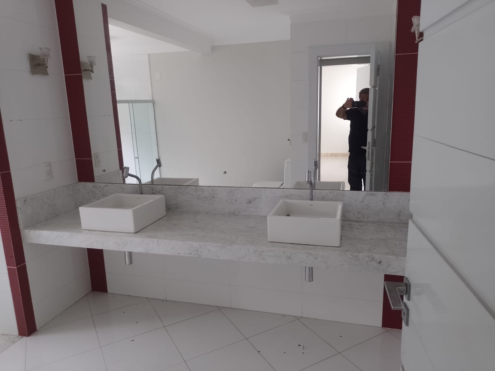 Imagem Casa com 4 Quartos à Venda, 381 m²em Guanabara - Ananindeua