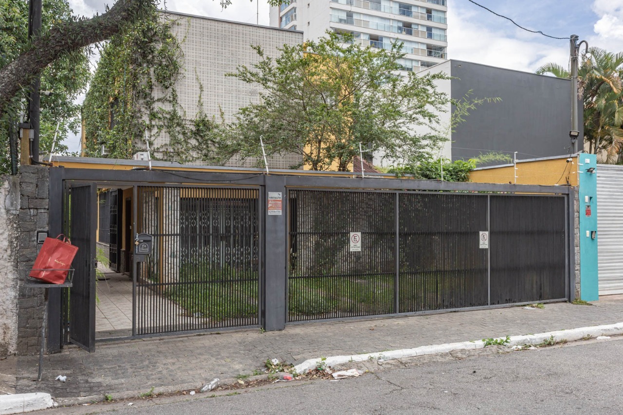 Imagem Casa com 2 Quartos à Venda ou Locação, 237 m² em Cidade Monções - São Paulo Imagem Casa com 2 Quartos à Venda ou Locação, 237 m² em Cidade Monções - São Paulo