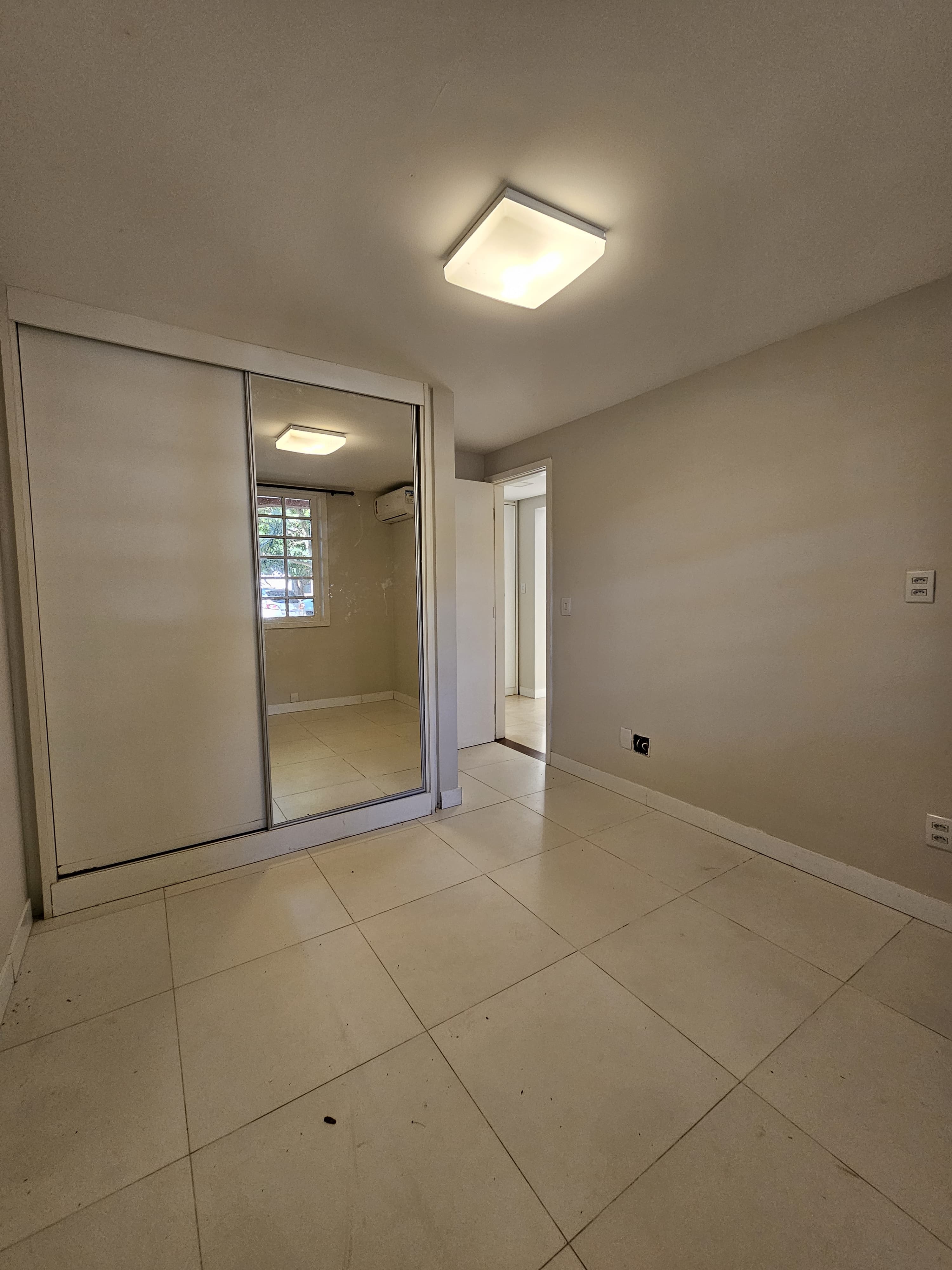 Imagem Apartamento com 2 Quartos à Venda, 123 m²em Portão - Lauro de Freitas Imagem Apartamento com 2 Quartos à Venda, 123 m²em Portão - Lauro de Freitas