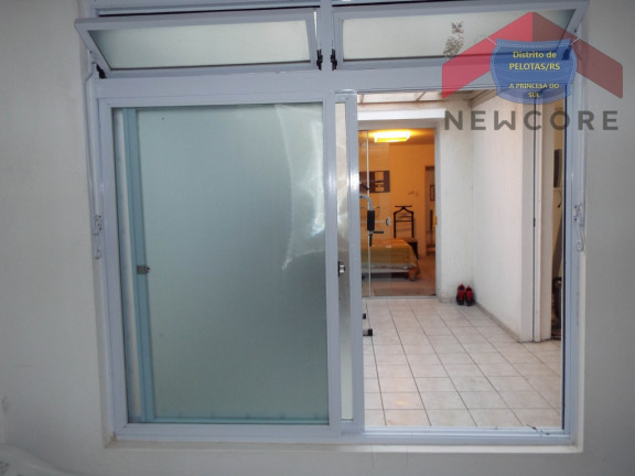 Imagem Apartamento com 3 Quartos à Venda,  em Centro - Pelotas