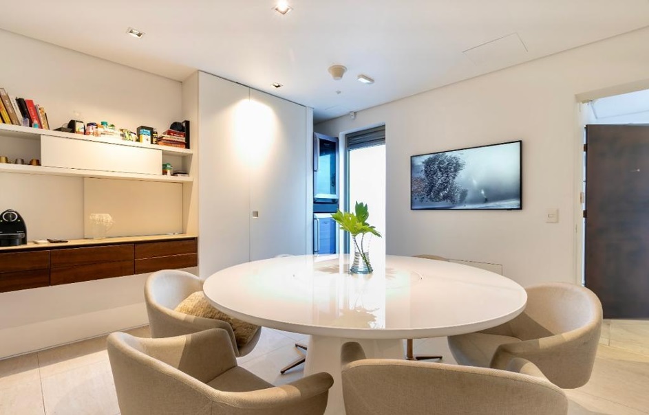 Imagem Casa com 5 Quartos à Venda, 700 m²em Brooklin Paulista - São Paulo Imagem Casa com 5 Quartos à Venda, 700 m²em Brooklin Paulista - São Paulo