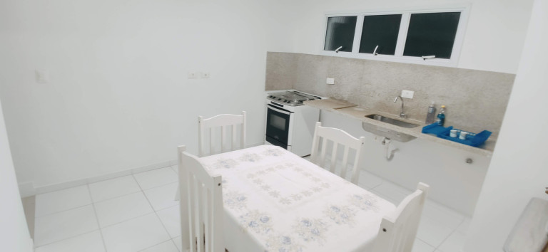 Imagem Apartamento com 2 Quartos à Venda ou Locação, 110 m² em Pitangueiras - Guarujá Imagem Apartamento com 2 Quartos à Venda ou Locação, 110 m² em Pitangueiras - Guarujá