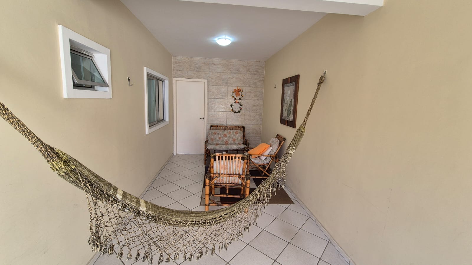 Imagem Sobrado com 3 Quartos à Venda, 177 m² em Cajuru - Curitiba