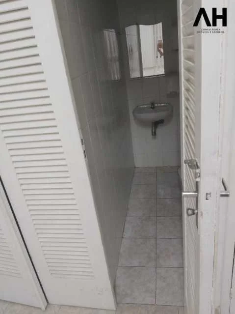 Imagem Sala Comercial à Venda ou Locação, 12 m²em Centro - Niterói Imagem Sala Comercial à Venda ou Locação, 12 m²em Centro - Niterói