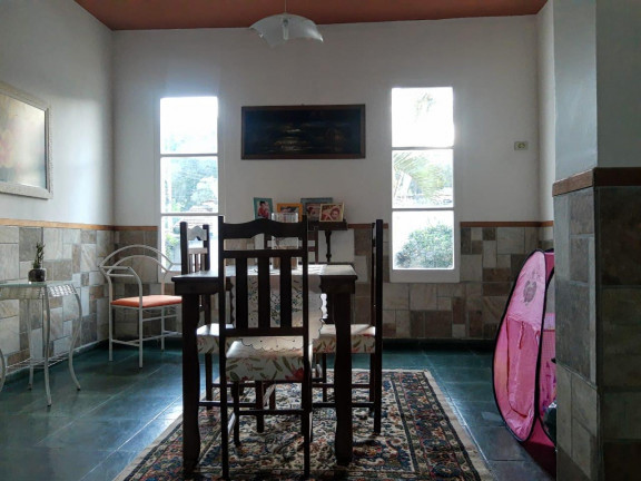 Imagem Casa com 7 Quartos à Venda, 200 m² em Nogueira - Petrópolis