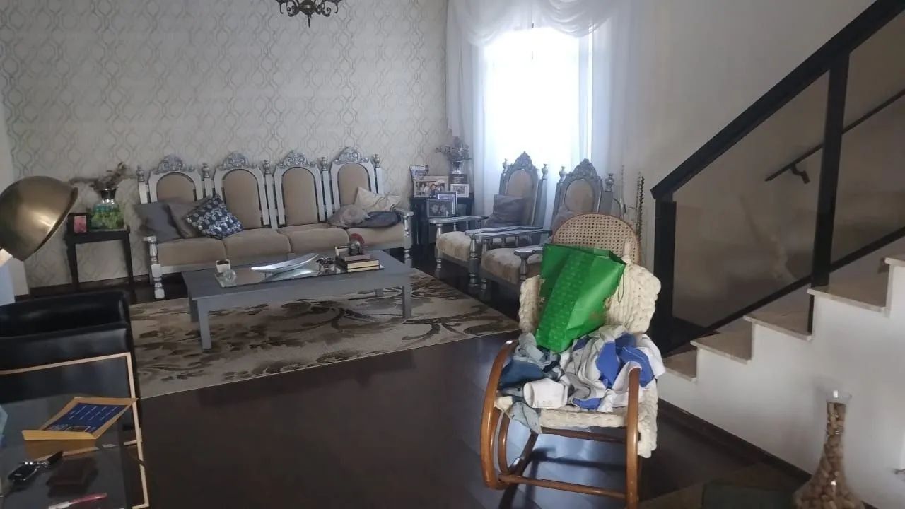 Imagem Casa com 5 Quartos à Venda, 300 m² em São Pedro - Juiz de Fora Imagem Casa com 5 Quartos à Venda, 300 m² em São Pedro - Juiz de Fora