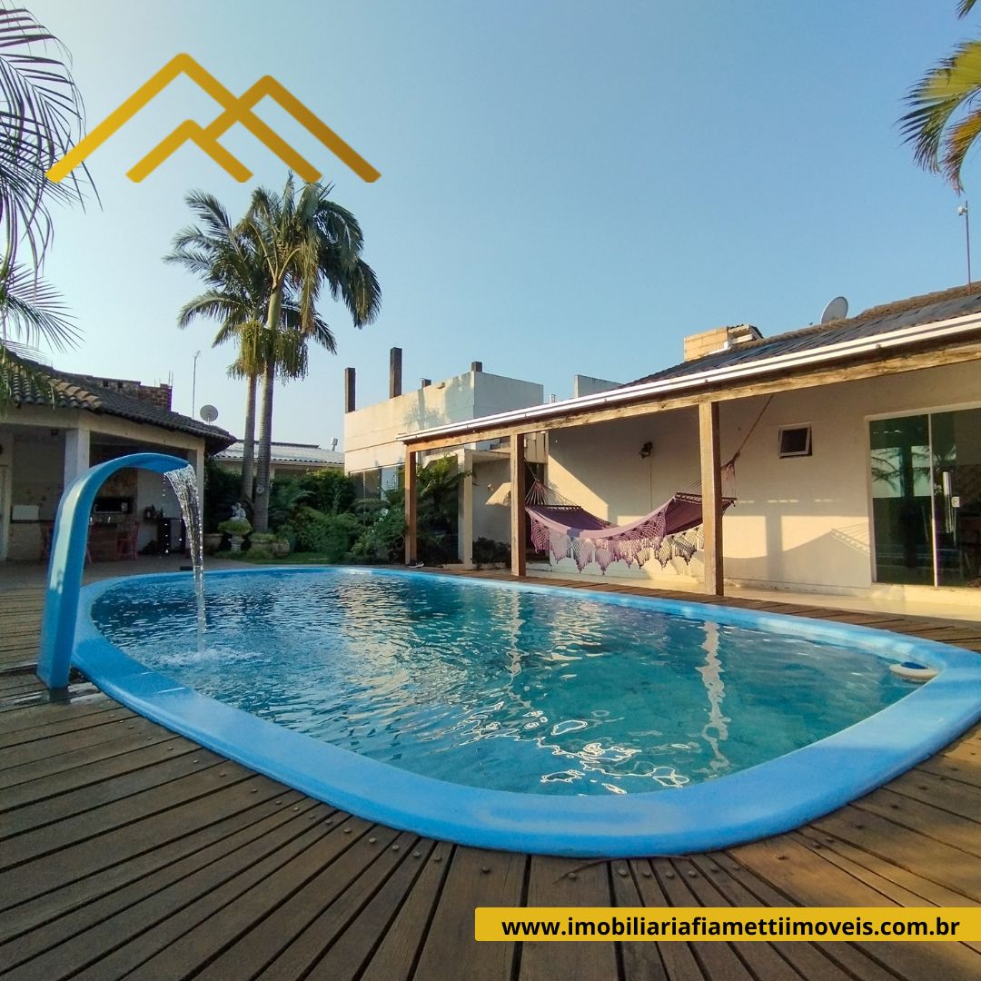 Imagem Casa com 3 Quartos à Venda, 400 m²em centro - Seberi Imagem Casa com 3 Quartos à Venda, 400 m²em centro - Seberi