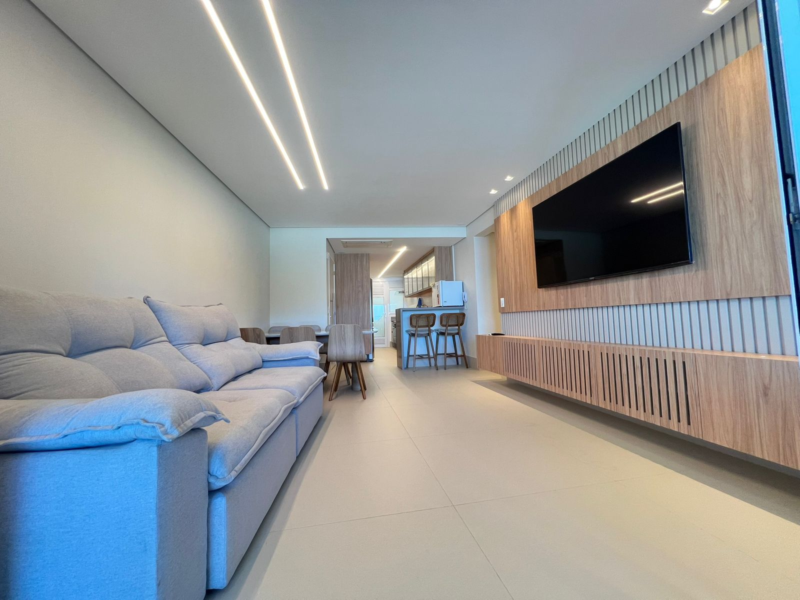 Imagem Apartamento com 4 Quartos para Temporada, 141 m² em Riviera - Bertioga Imagem Apartamento com 4 Quartos para Temporada, 141 m² em Riviera - Bertioga