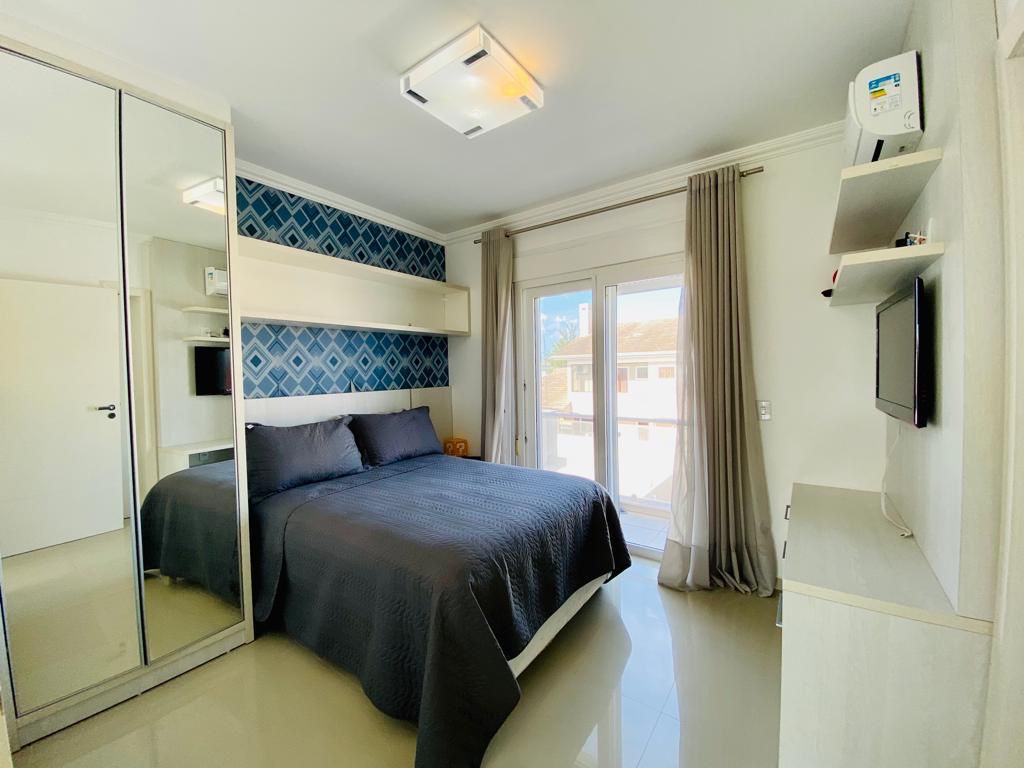 Imagem Sobrado com 3 Quartos à Venda, 360 m²em Atlântida Sul - Osório