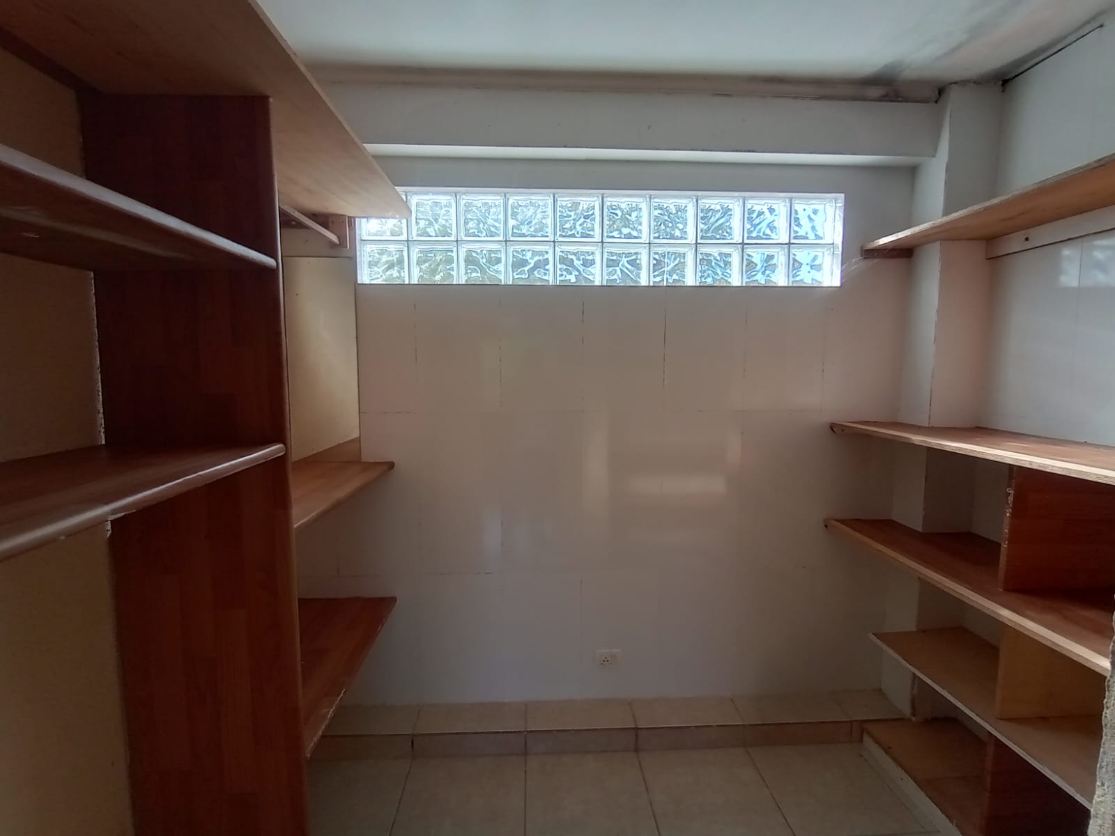 Imagem Sobrado com 2 Quartos à Venda, 80 m²em Balneario Praia do Perequê - Guarujá