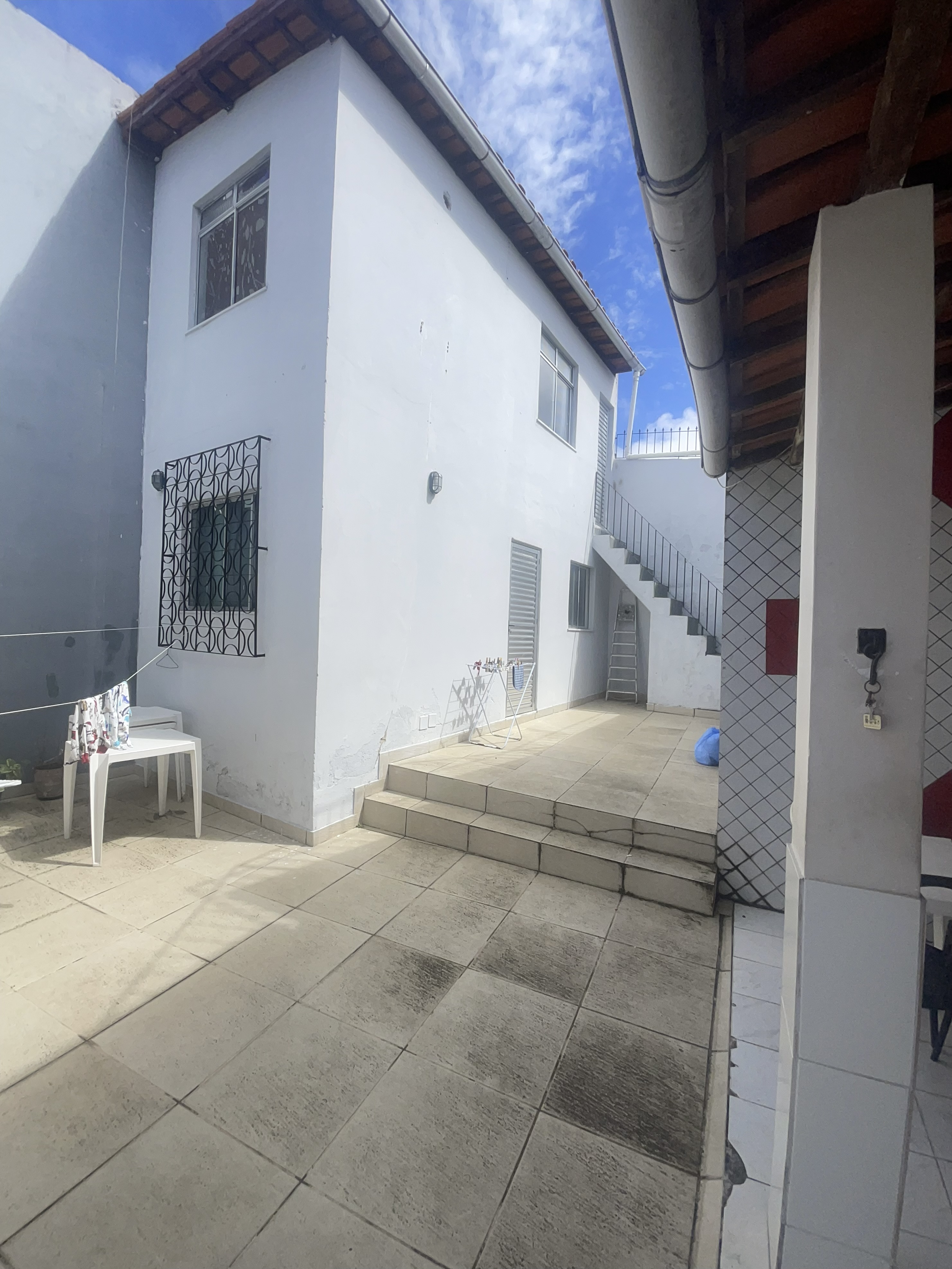 Imagem Casa com 4 Quartos à Venda, 180 m²em Brotas - Salvador