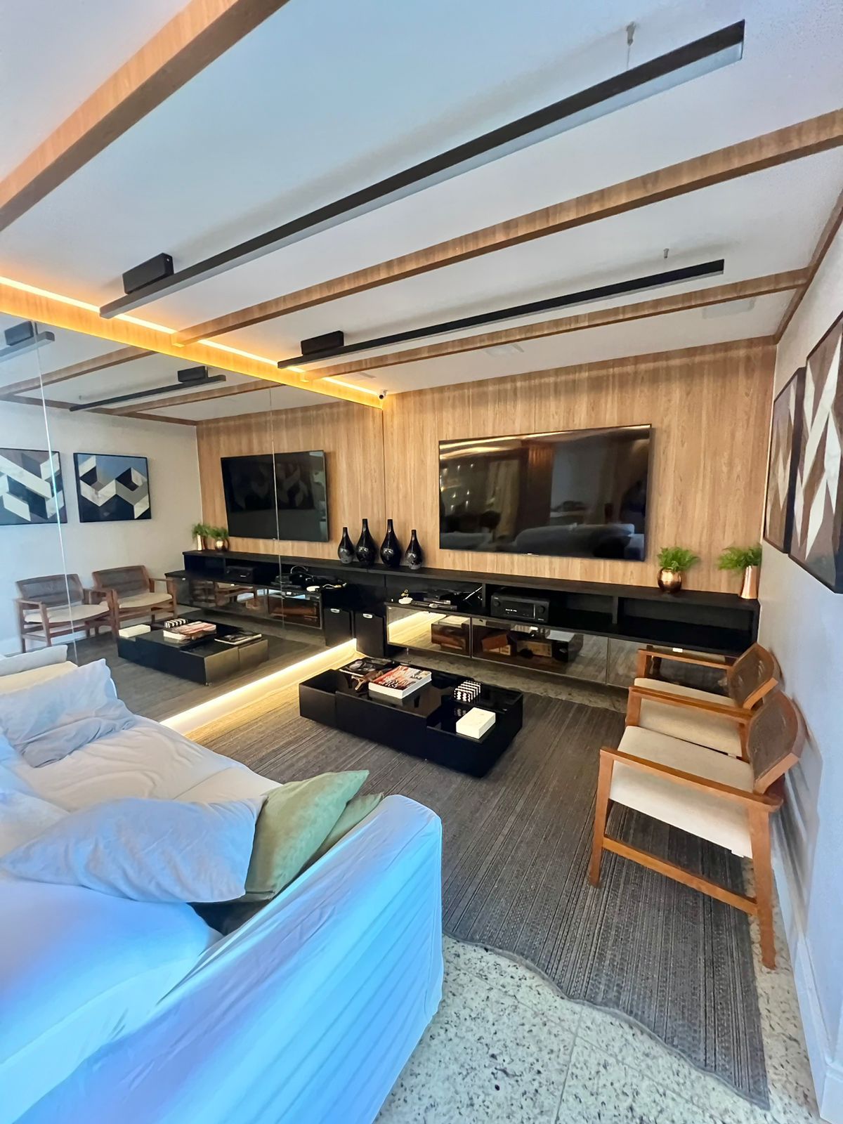 Imagem Apartamento com 3 Quartos à Venda, 289 m²em Jurunas - Belém