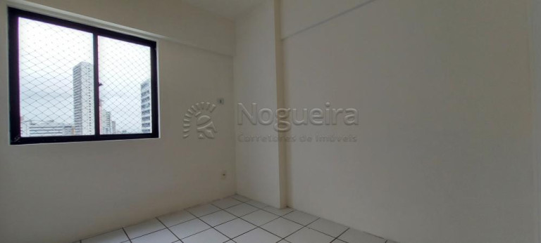 Imagem Apartamento com 2 Quartos à Venda, 68 m² em Torre - Recife