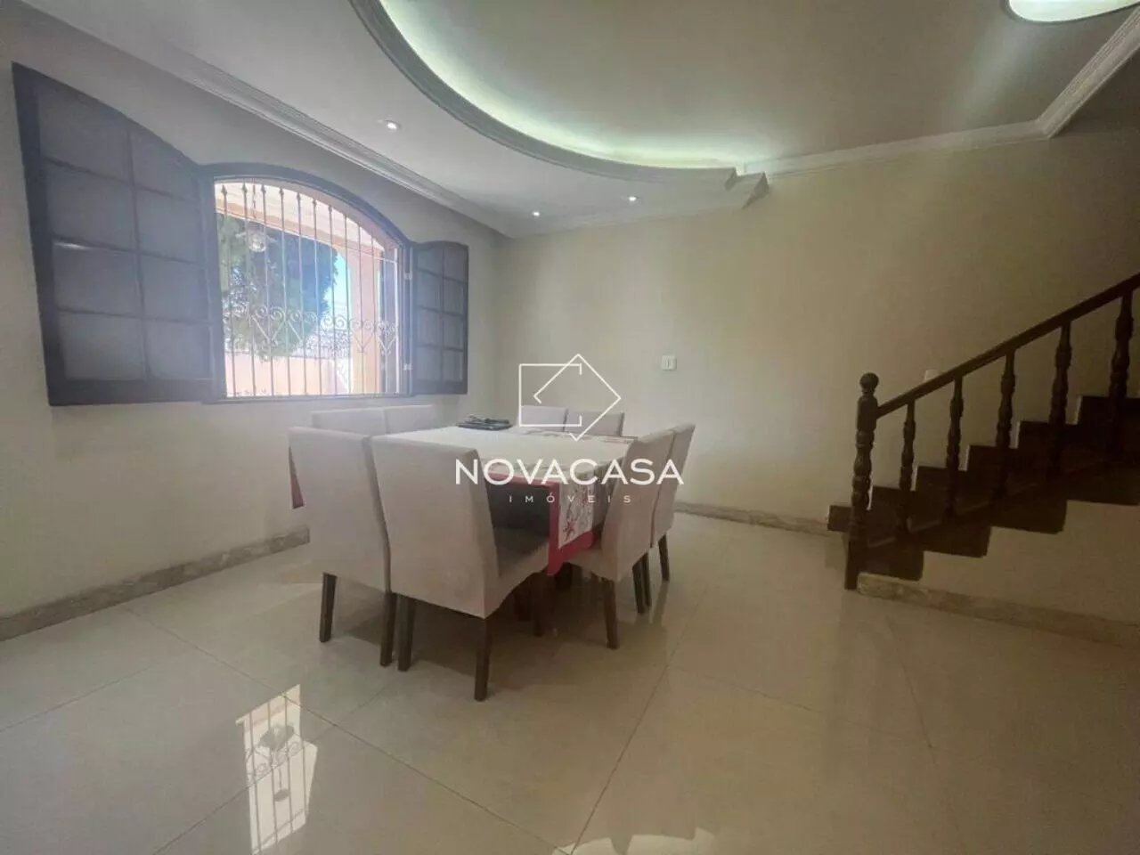 Imagem Casa com 4 Quartos à Venda, 380 m² em Santa Mônica - Belo Horizonte