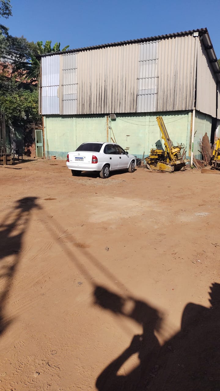 Imagem Galpão à Venda, 800 m²em Chácara Ondas Verdes - Cotia Imagem Galpão à Venda, 800 m²em Chácara Ondas Verdes - Cotia