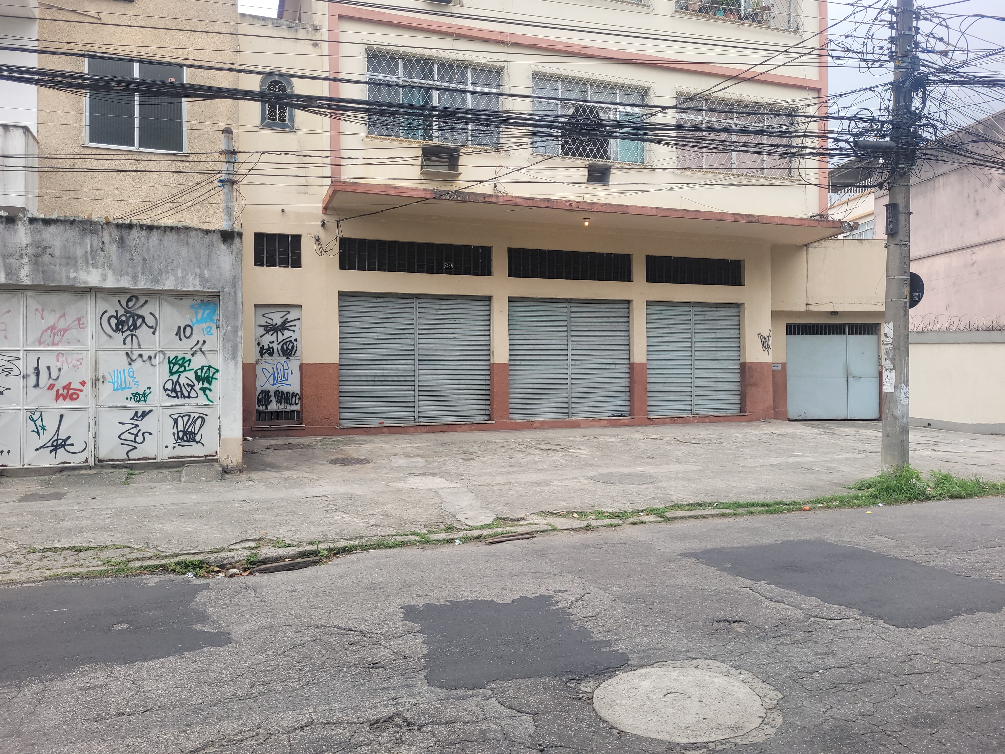 Imagem Loja para Alugar, 90 m² em Taquara - Rio de Janeiro Imagem Loja para Alugar, 90 m² em Taquara - Rio de Janeiro