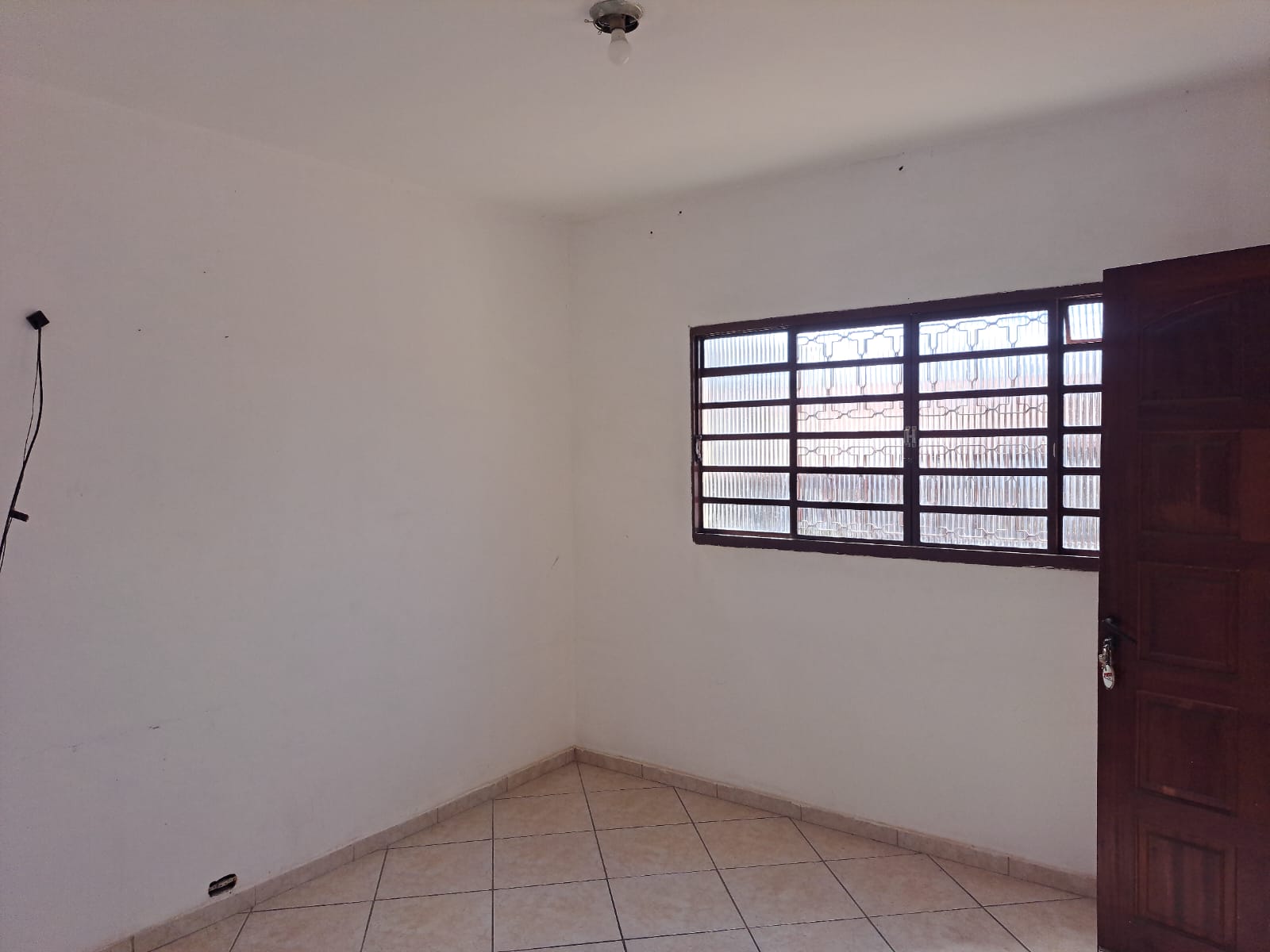Imagem Casa com 3 Quartos à Venda, 150 m² em Jardim Topázio - São José dos Campos Imagem Casa com 3 Quartos à Venda, 150 m² em Jardim Topázio - São José dos Campos