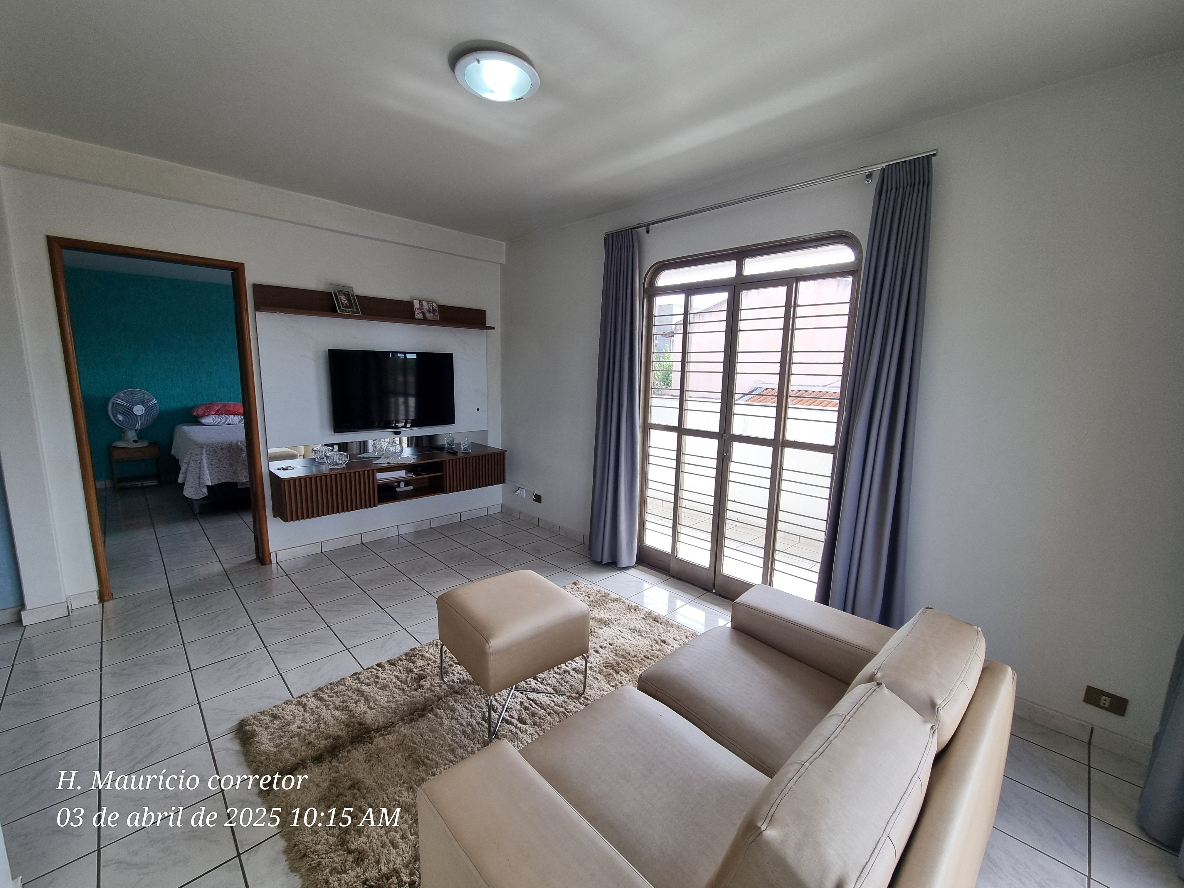 Imagem Sobrado com 4 Quartos à Venda, 250 m² em Setor Jaó - Goiânia