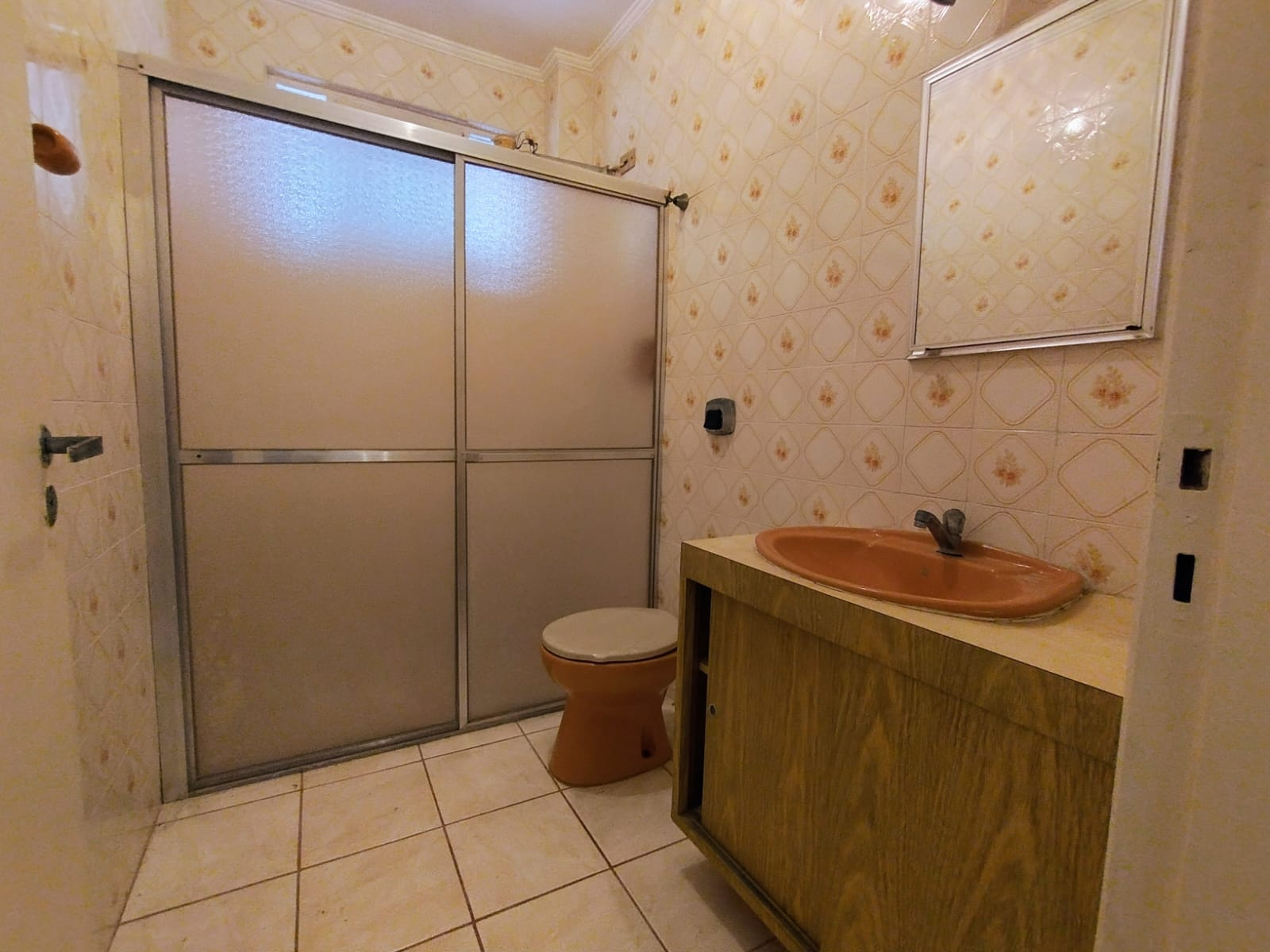Imagem Kitnet com 1 Quarto à Venda, 38 m² em Tupi - Praia Grande Imagem Kitnet com 1 Quarto à Venda, 38 m² em Tupi - Praia Grande