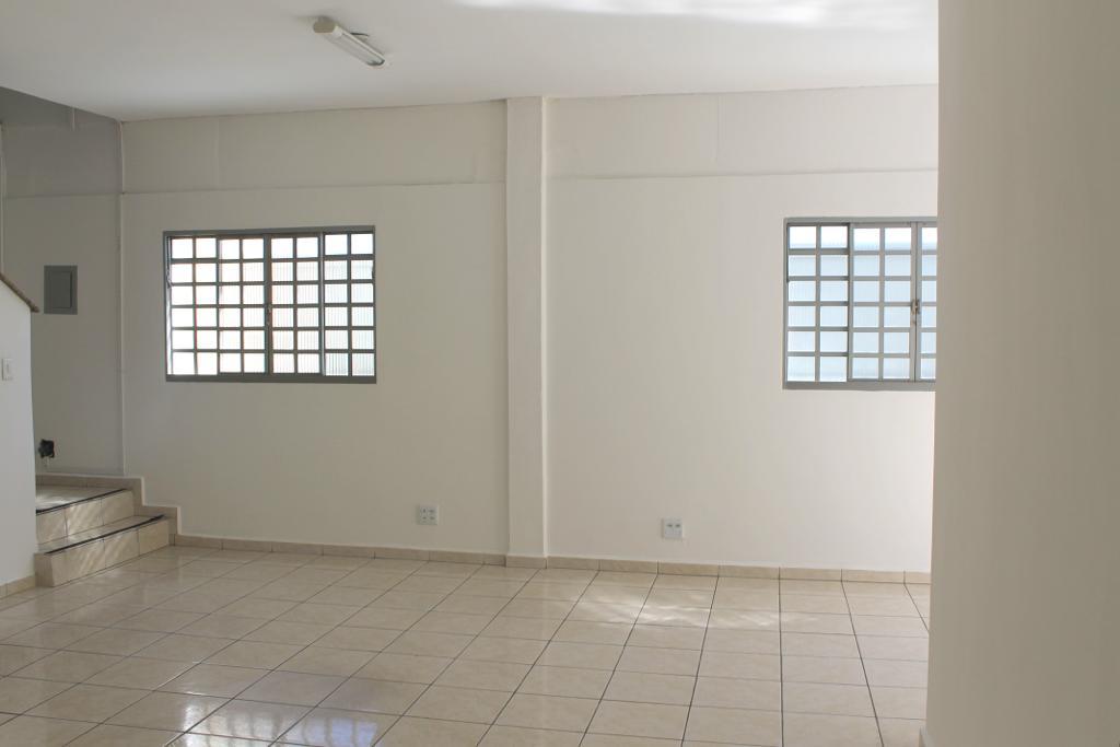 Imagem Galpão para Alugar, 600 m²em Residencial Estoril - Taubaté