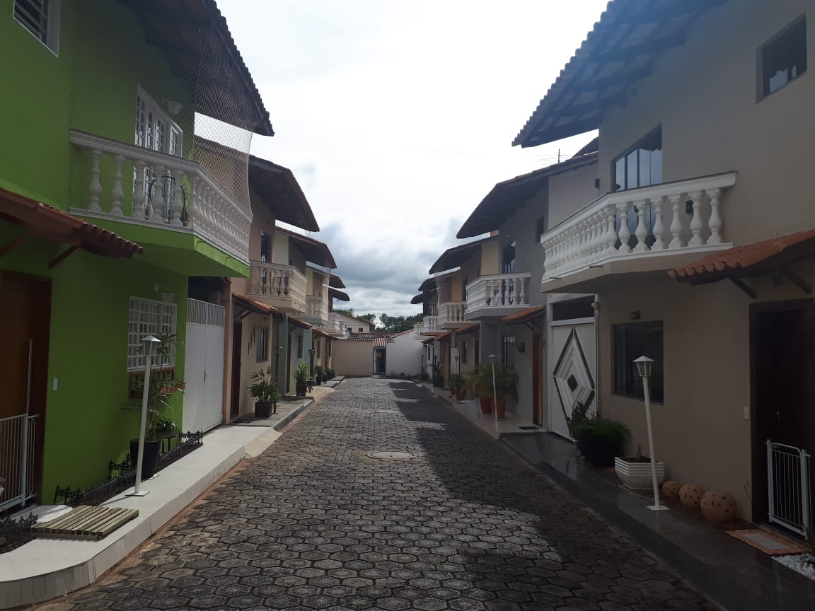 Imagem Casa de Condomínio com 3 Quartos à Venda, 128 m²em Vila Monticelli - Goiânia