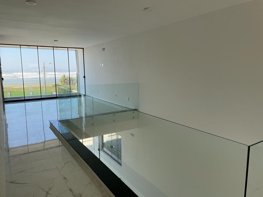 Imagem Casa de Condomínio com 4 Quartos à Venda, 250 m²em Condominio Belize - Itanhaém Imagem Casa de Condomínio com 4 Quartos à Venda, 250 m²em Condominio Belize - Itanhaém