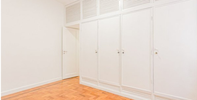 Imagem Apartamento com 2 Quartos à Venda, 133 m² em Copacabana - Rio de Janeiro Imagem Apartamento com 2 Quartos à Venda, 133 m² em Copacabana - Rio de Janeiro