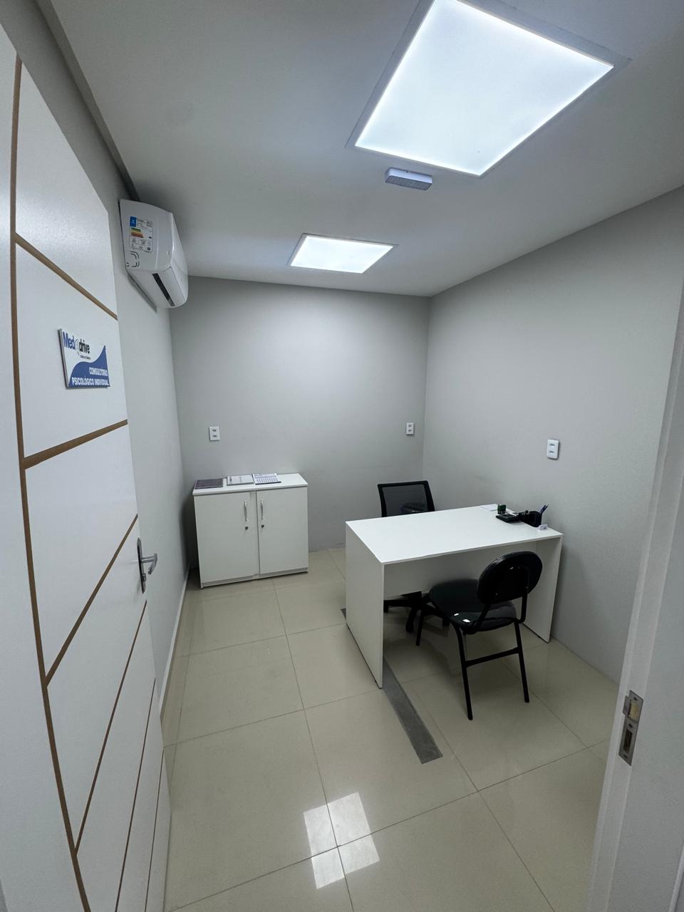 Imagem Sala Comercial para Alugar, 300 m² em Nossa Senhora das Graças - Manaus Imagem Sala Comercial para Alugar, 300 m² em Nossa Senhora das Graças - Manaus