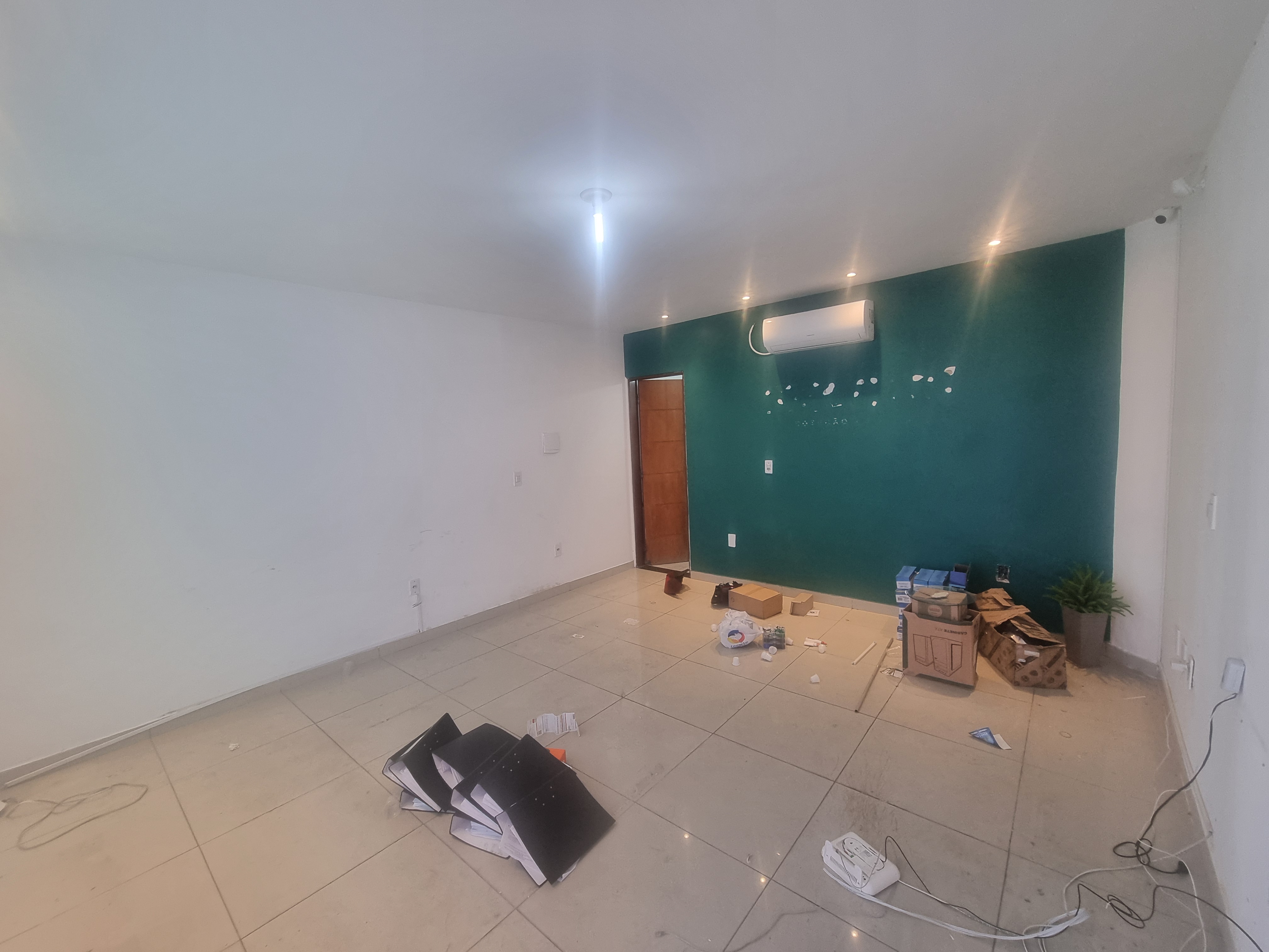 Sala Comercial para Alugar, 19 m²em Jatiúca - Maceió