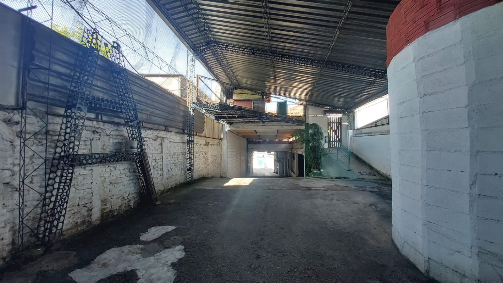 Imagem Galpão para Alugar, 880 m² em Centro - Mogi das Cruzes