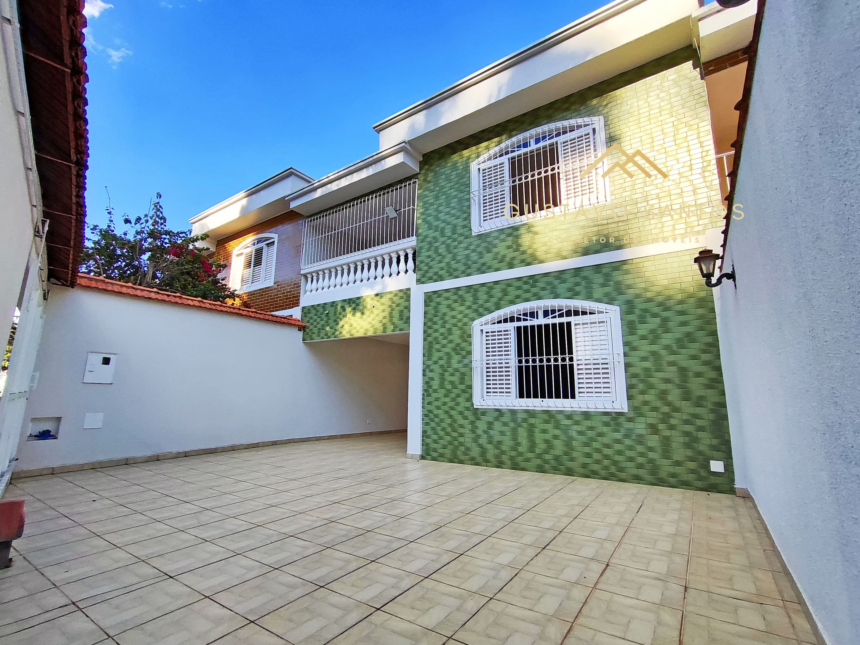 Casa com 3 Quartos à Venda, 136 m²em Centro - Itajubá