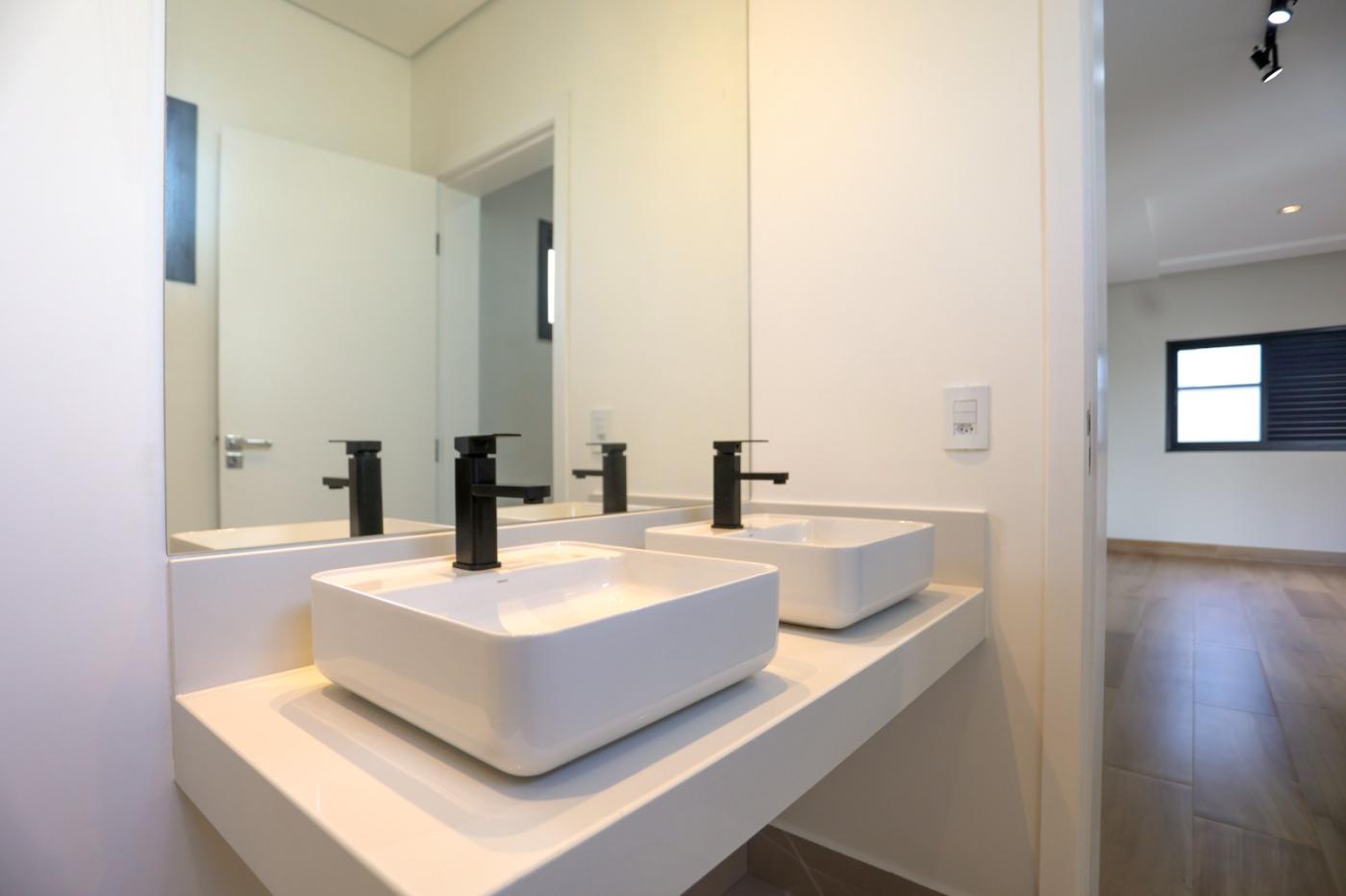 Imagem Casa de Condomínio com 3 Quartos à Venda, 150 m²em Residencial Lagos D'Icaraí - Salto Imagem Casa de Condomínio com 3 Quartos à Venda, 150 m²em Residencial Lagos D'Icaraí - Salto