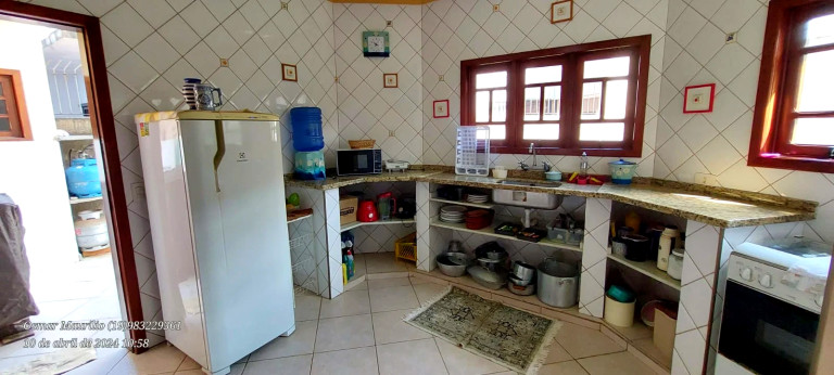 Imagem Sobrado com 4 Quartos à Venda, 205 m²em Martim de Sá  - Caraguatatuba
