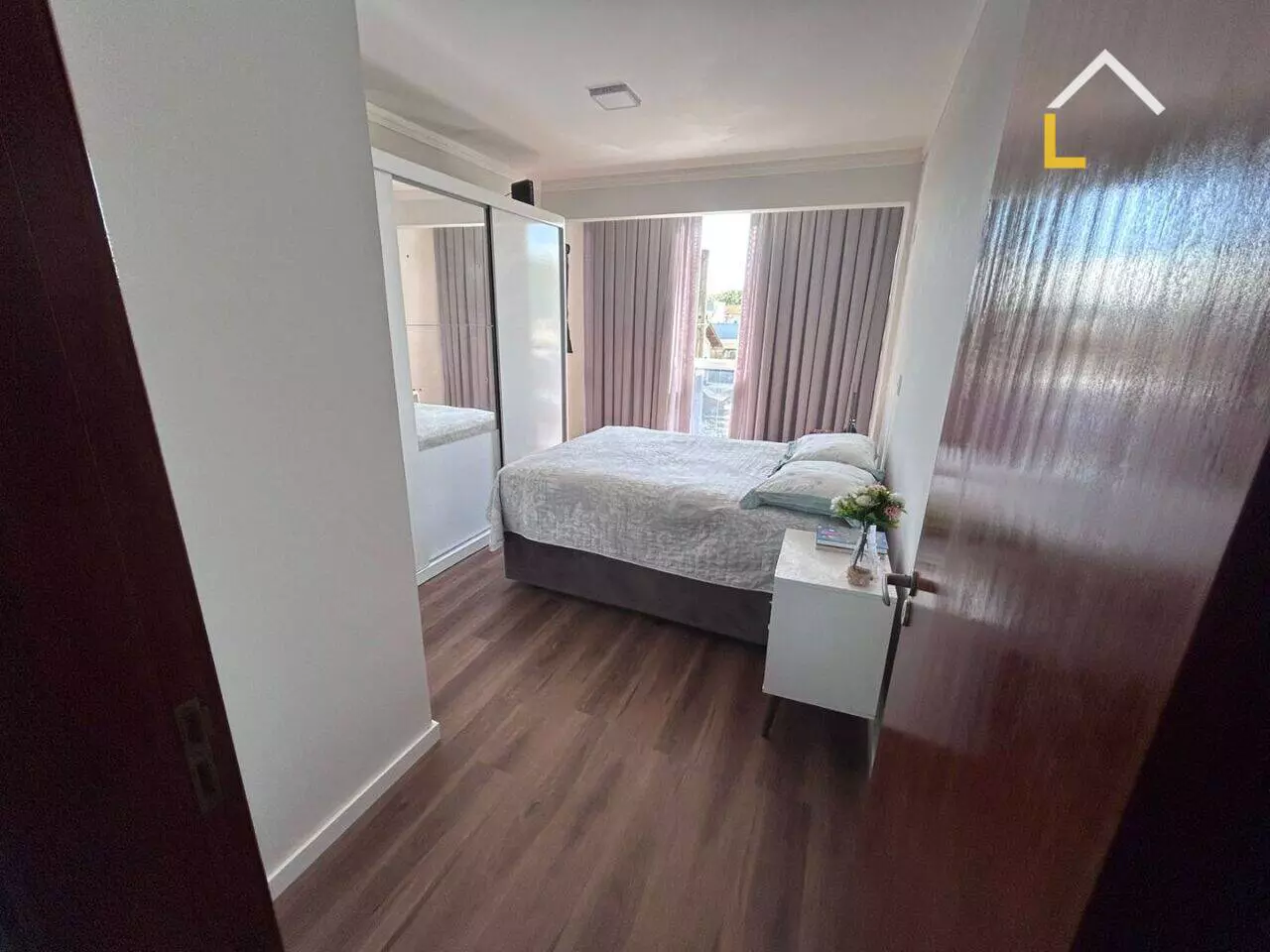 Imagem Casa com 2 Quartos à Venda, 66 m² em Vila Nova - Joinville
