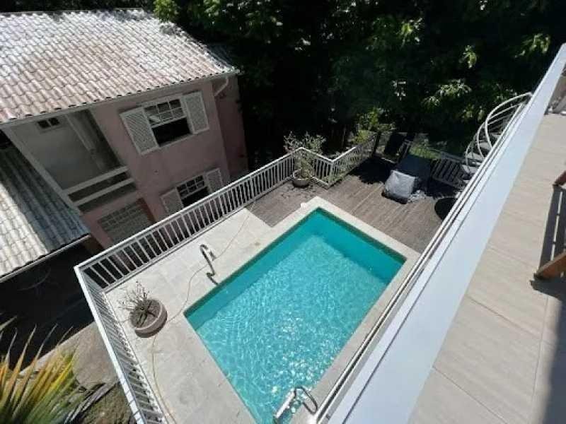 Imagem Casa de Condomínio com 5 Quartos à Venda, 308 m²em Sapê - Niterói