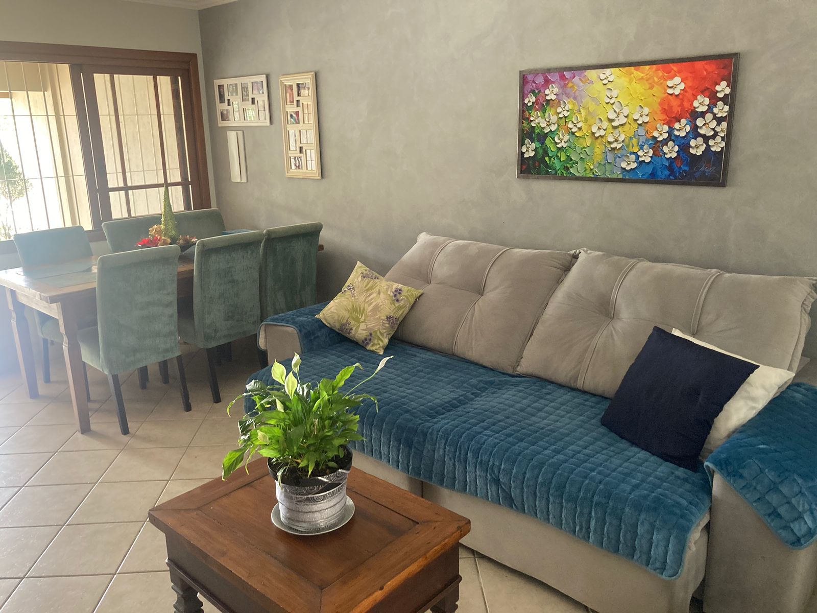 Imagem Casa com 2 Quartos à Venda, 147 m² em Hípica - Porto Alegre Imagem Casa com 2 Quartos à Venda, 147 m² em Hípica - Porto Alegre
