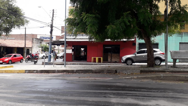Imagem Ponto Comercial para Alugar, 450 m² em Quintino Cunha - Fortaleza