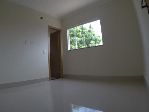Imagem Sobrado com 4 Quartos à Venda, 210 m² em Setor Jaó - Goiânia