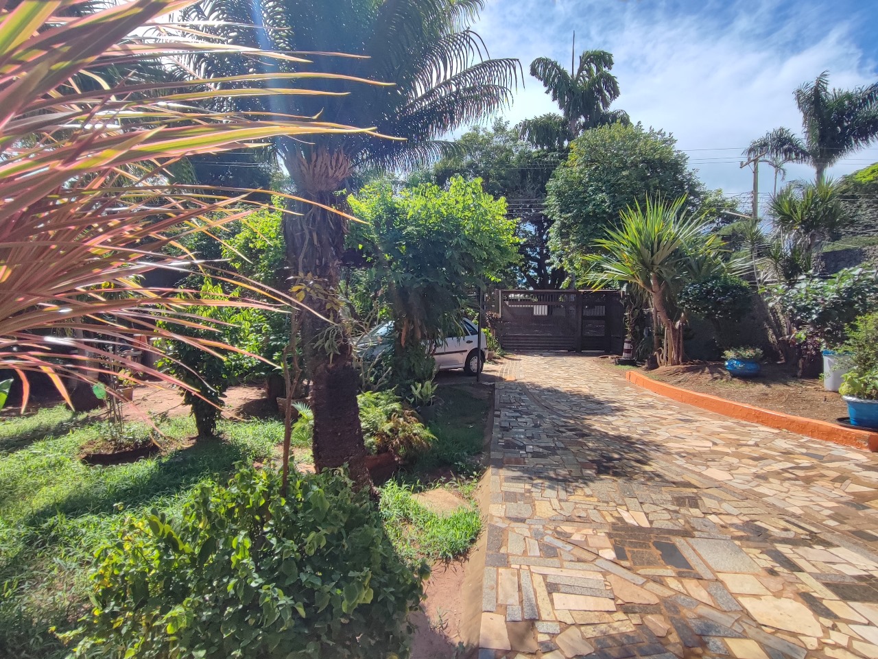 Imagem Casa com 2 Quartos à Venda, 222 m² em Vila Taveirópolis - Campo Grande