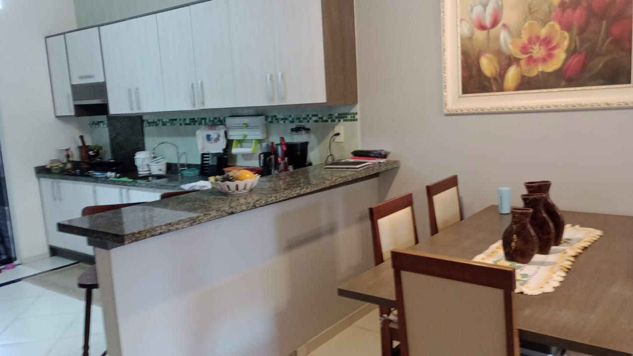Imagem Casa com 2 Quartos à Venda, 200 m²em Itacolomi - Balneário Piçarras Imagem Casa com 2 Quartos à Venda, 200 m²em Itacolomi - Balneário Piçarras