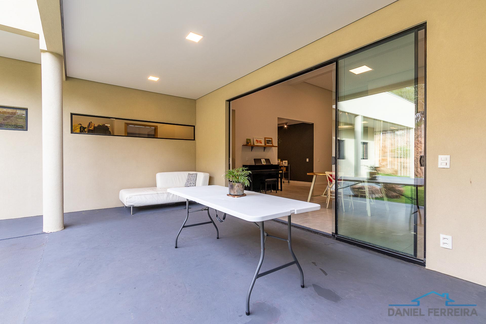 Imagem Casa de Condomínio com 3 Quartos à Venda, 240 m² em Setor Habitacional Tororó (Jardim Botânico) - Brasília