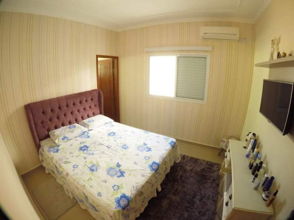 Imagem Sobrado com 4 Quartos à Venda, 223 m² em Flórida - Praia Grande Imagem Sobrado com 4 Quartos à Venda, 223 m² em Flórida - Praia Grande