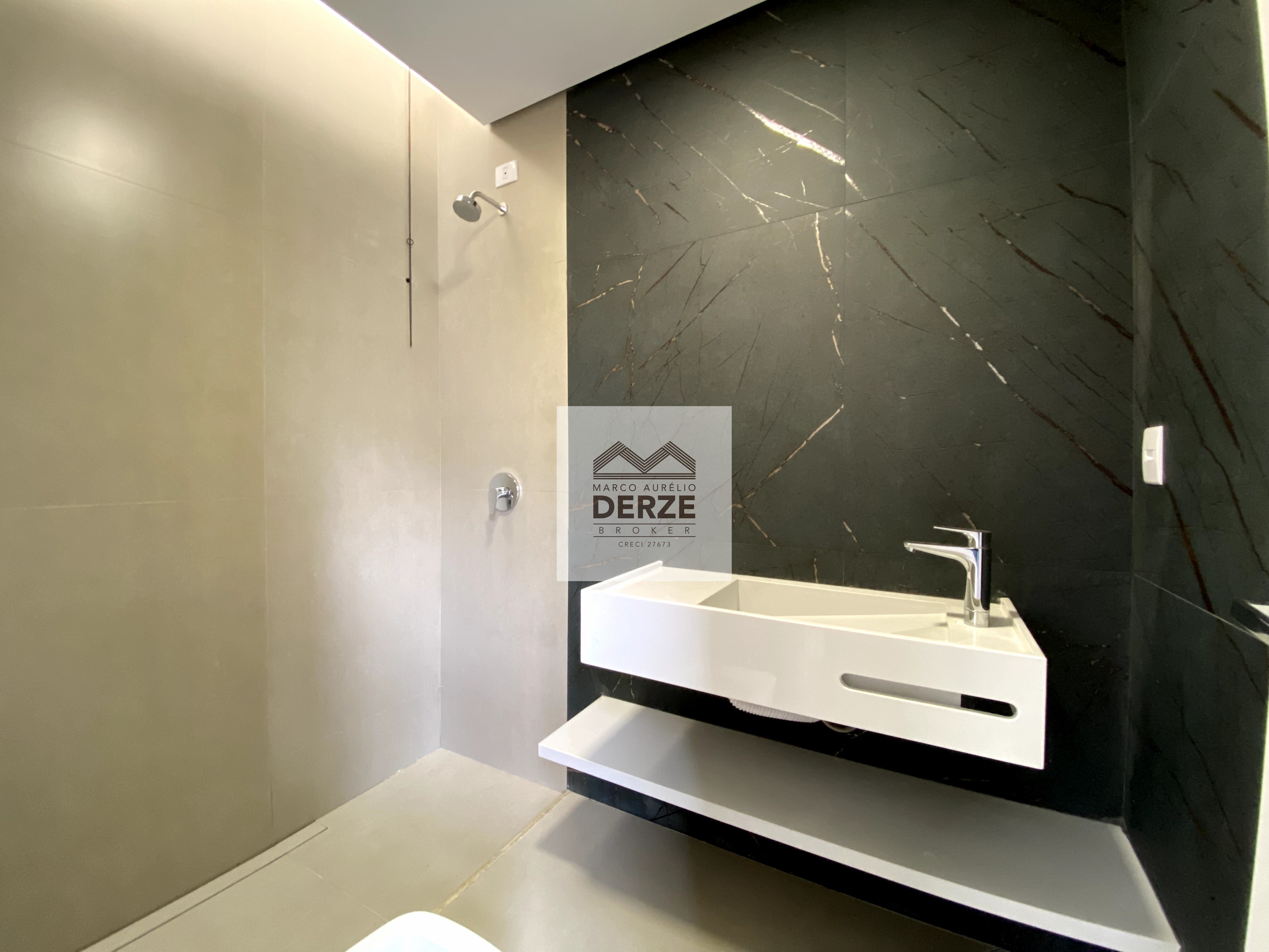 Imagem Casa com 3 Quartos à Venda, 252 m²em Jardim Inconfidência - Uberlândia