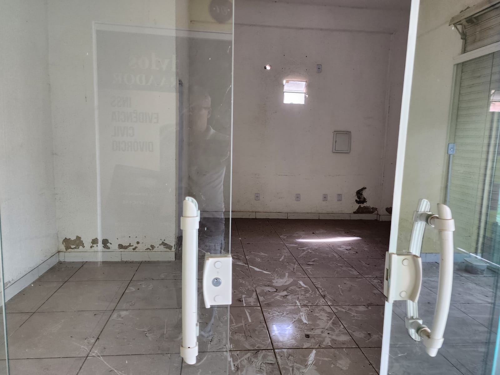 Imagem Imóvel Comercial à Venda, 650 m²em Centro - Simões Filho Imagem Imóvel Comercial à Venda, 650 m²em Centro - Simões Filho